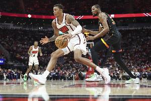 体育平台-火箭本赛季面对太阳3胜0负 轻松完成横扫