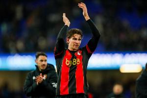 开云体育中国官方网站-罗马诺：巴黎与扎巴尔个人达成五年合同，俱乐部转会费谈判仍持续