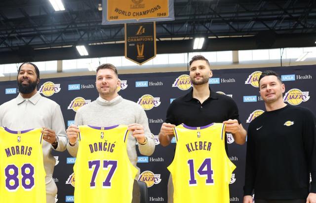 体育平台-东契奇首谈被交易：以为是愚人节，詹皇迅速致电